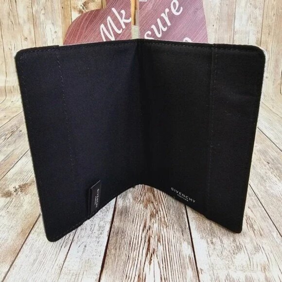 NIB GIVENCHY Embroidered Passport Holder, Gray & Ivory Monogram Pattern - Picture 6 of 10